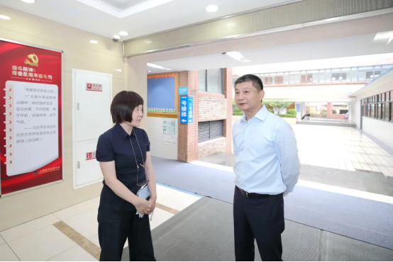 教育局党政主要领导带队检查暑期校园安全工作