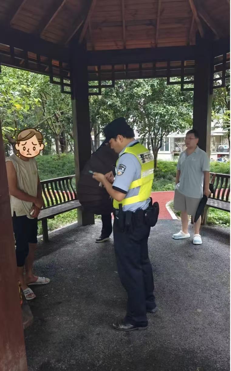 夜间巡查遇流浪人员 光华绿苑暖心接力助其平安返乡