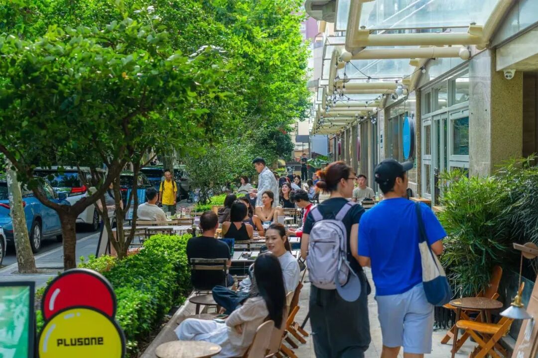 老洋房+外摆=？衡复百年风貌区的这道题，答得很漂亮→